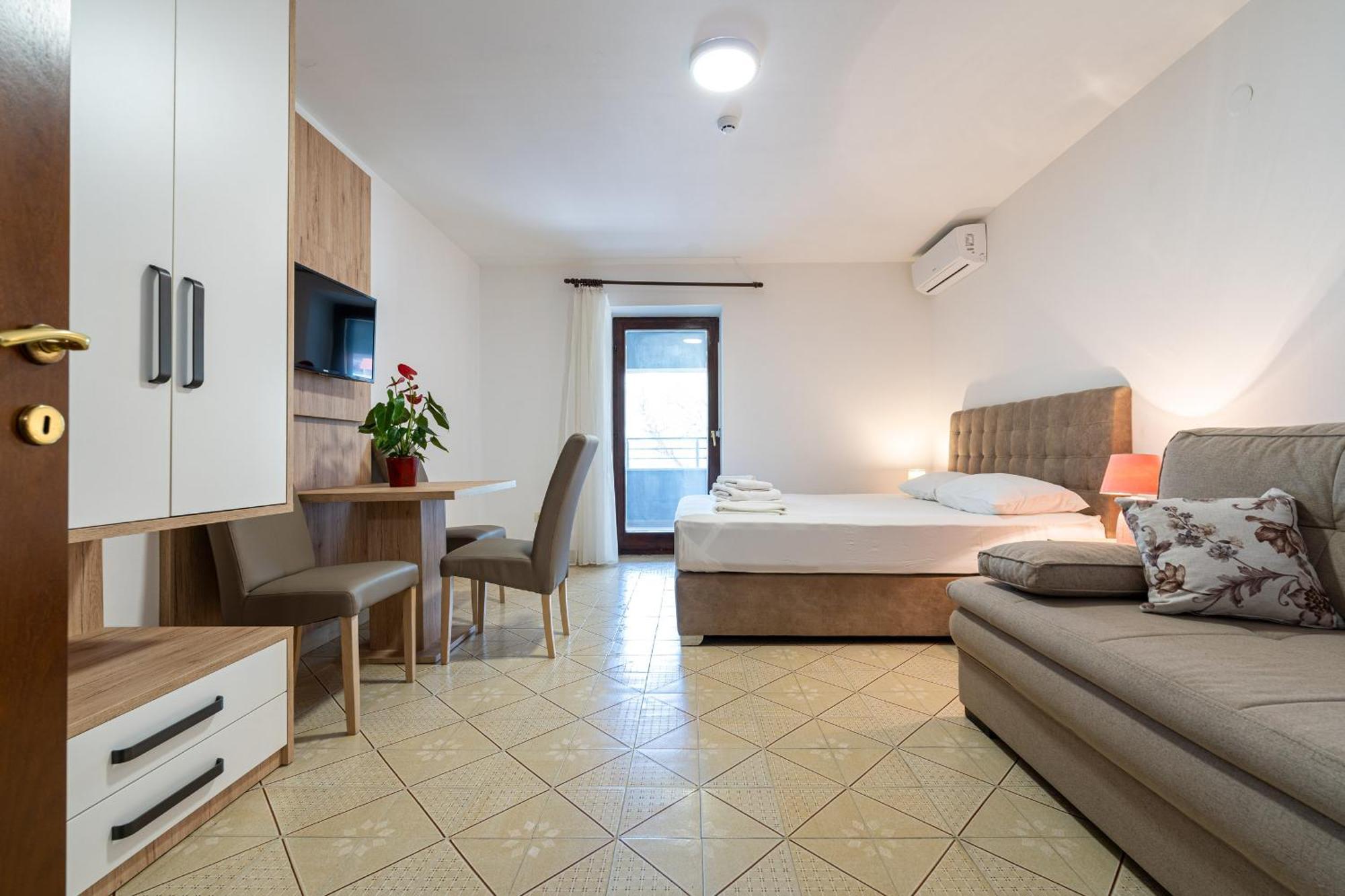 Studio Apartments Marea 2 Budva Habitación foto